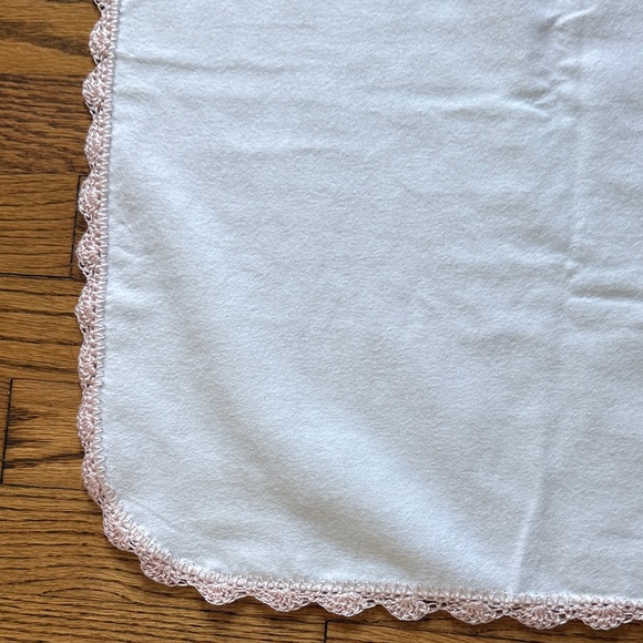 White Baby Blanket with Pink Trim | Soft and Cozy | VGUC - Picture 6 of 10
